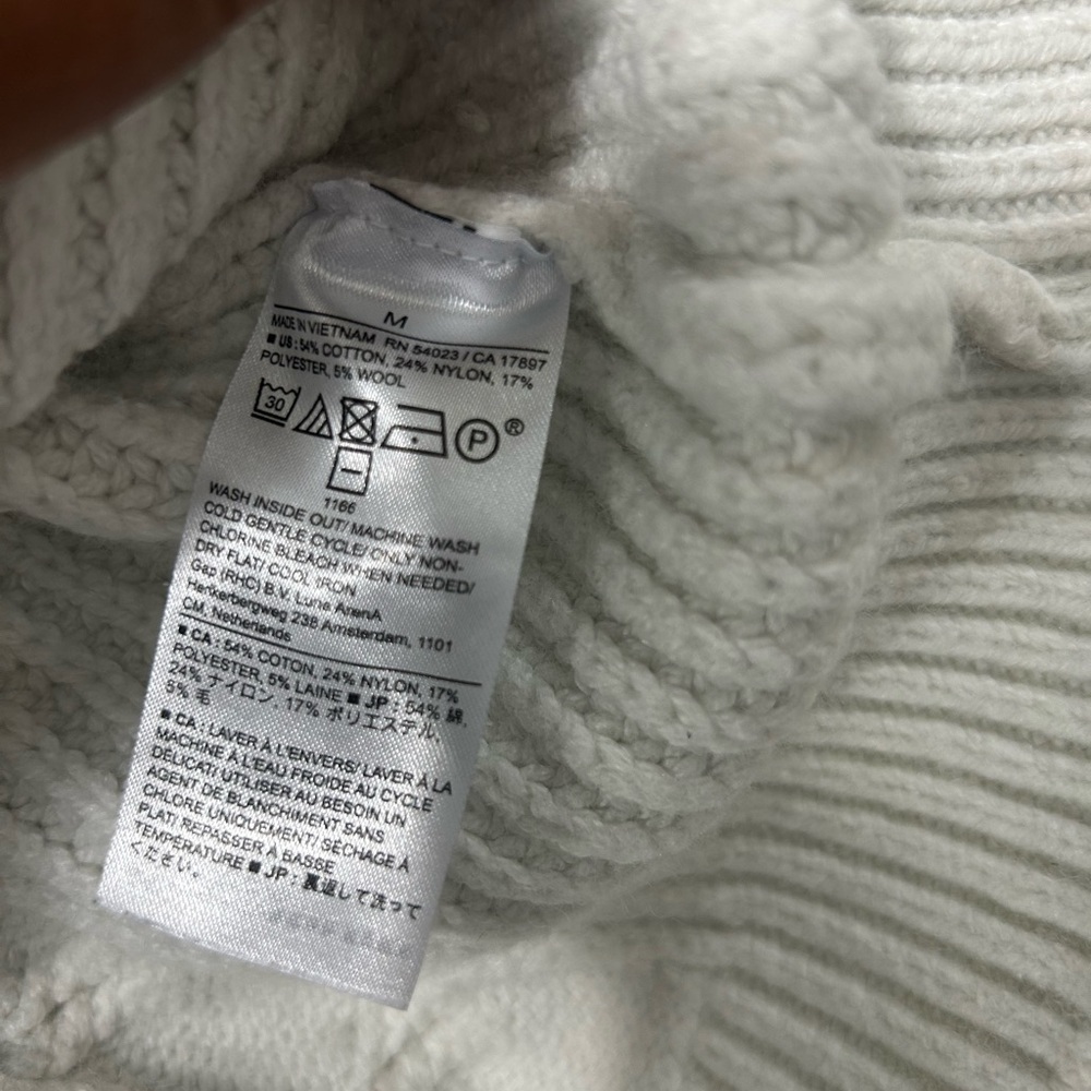 Banana Republic Cable Knit Winter White Knit Sweater - Picture 4 of 7